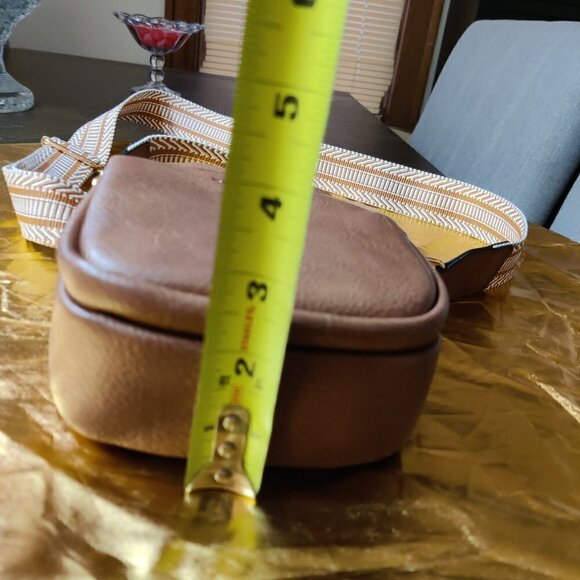 Crossbody Purse Vegan Leather Travel Purse by Bostonten. 2 zip compartments. - Picture 5 of 8